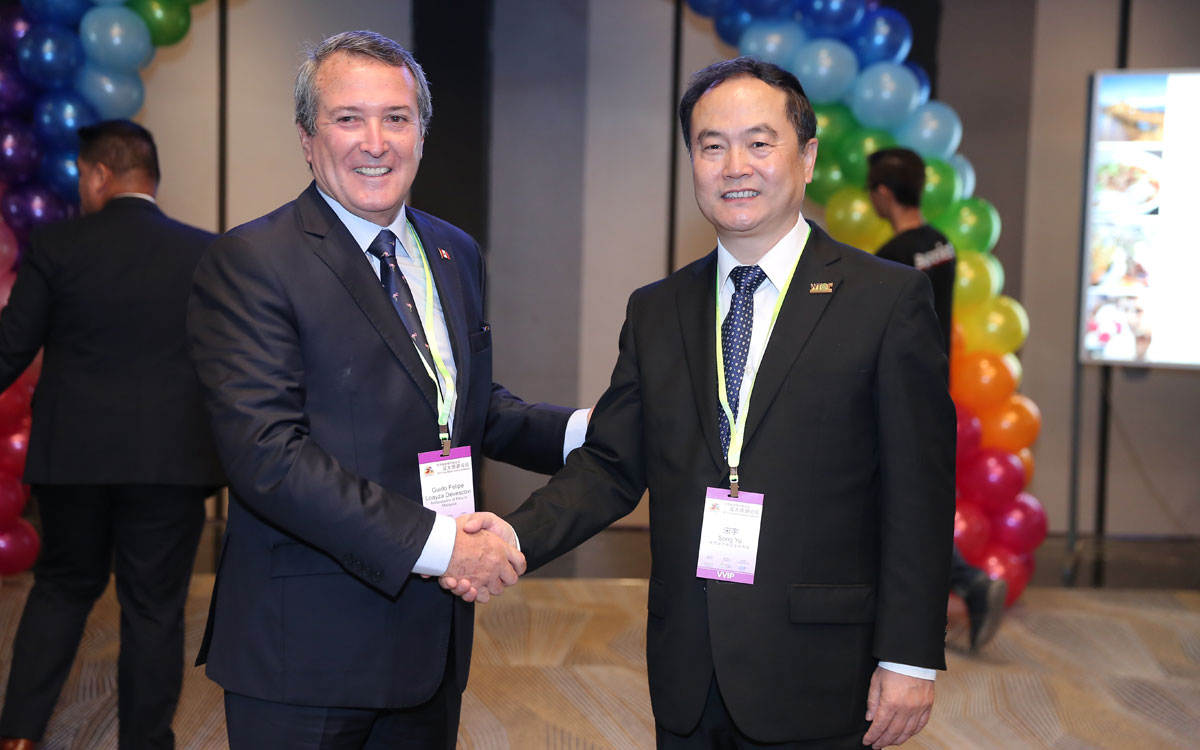 宋宇秘书长与秘鲁驻马来西亚大使