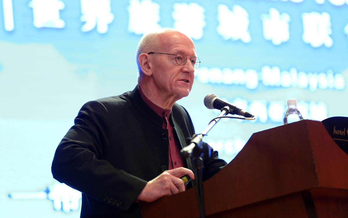 亚太旅游协会主席Andrew-Jones先生在沙发论坛I上发表主题演讲