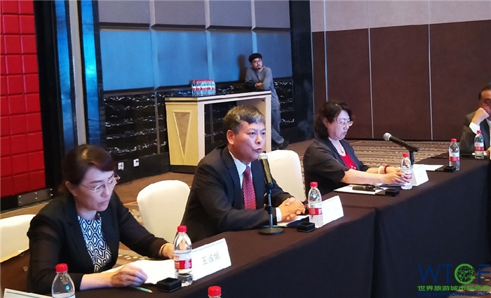 第七届中国（青岛）国际邮轮峰会暨世界旅游城市联合会邮轮分会理事会在青岛举行