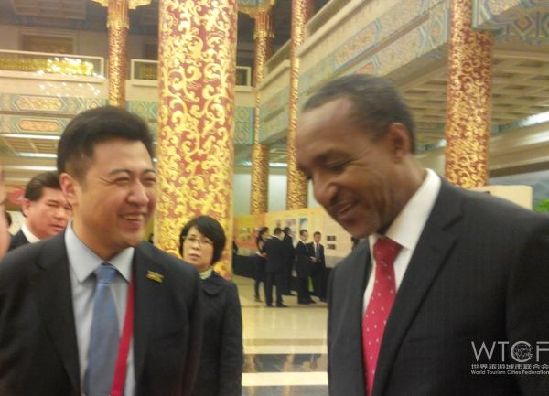 世界旅游城市联合会与国际健康与环境组织等机构联合主办首届国际健康环境论坛