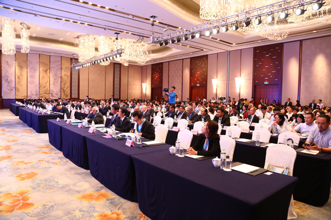 联合会邮轮分会联合主办第五届中国（青岛）国际邮轮峰会并召开理事会会议