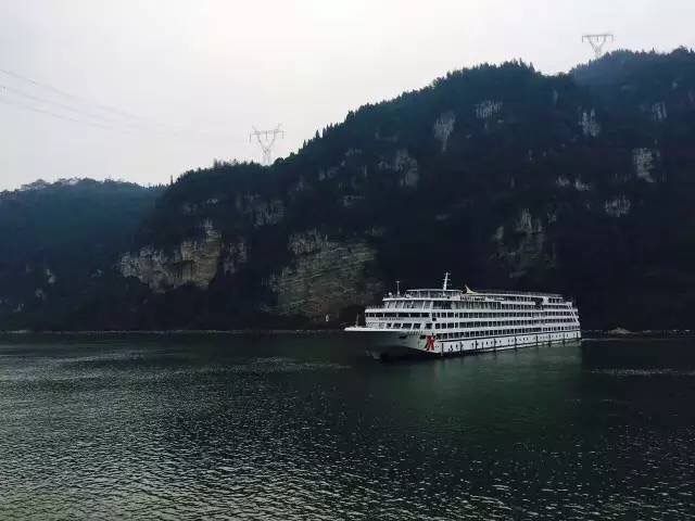 世界旅游城市联合会与重庆市旅游局邀峰会嘉宾体验壮美三峡 世界旅游城市联合会与重庆市旅游局邀峰会嘉宾体验壮美三峡